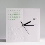 calendario y reloj