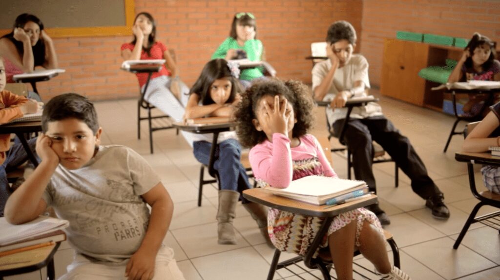 estudiante motivado y aprendiendo