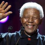 nelson mandela sonriendo